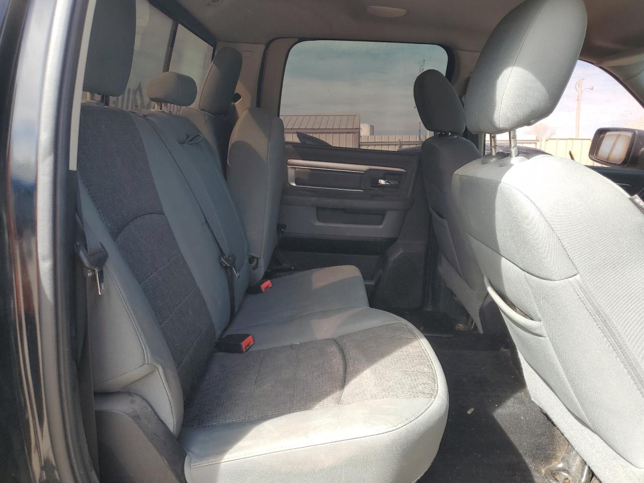 2014 RAM 1500 - Image 11