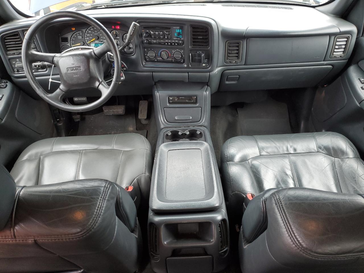 2001 GMC Sierra - Image 8