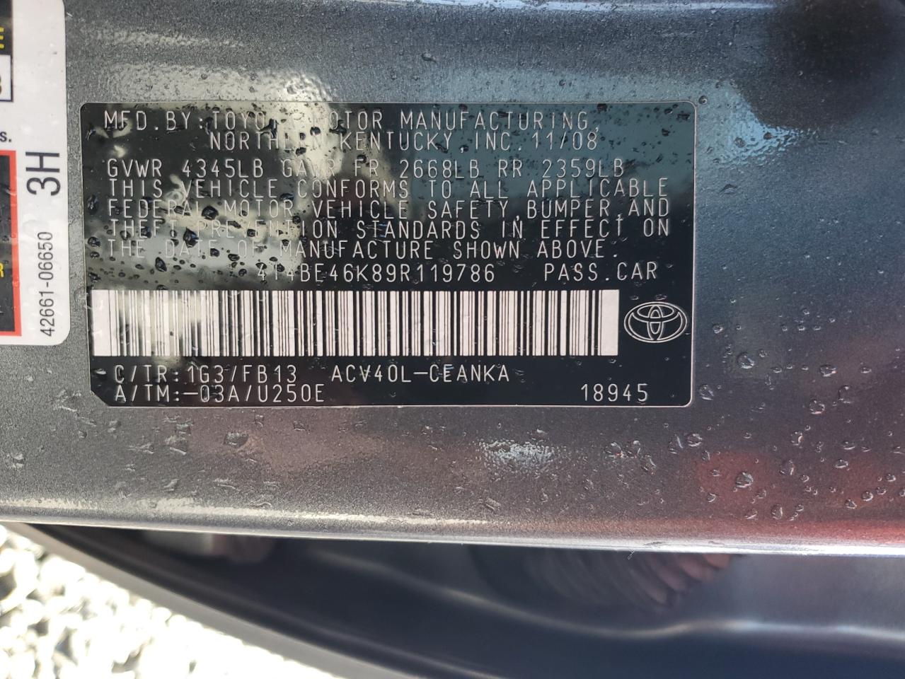 2009 Toyota Camry - Image 12
