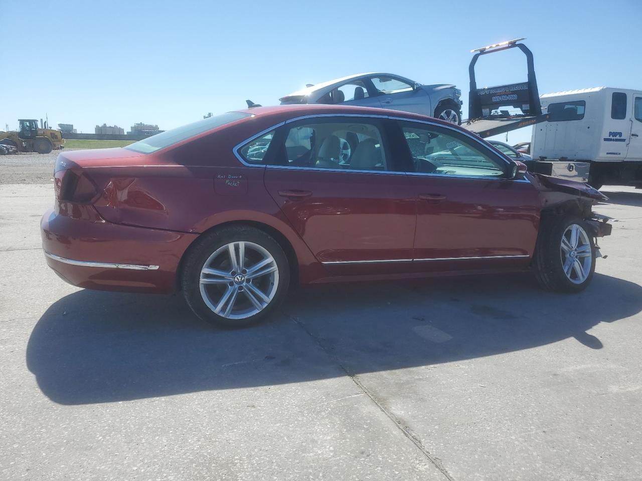 2015 Volkswagen Passat - Image 3