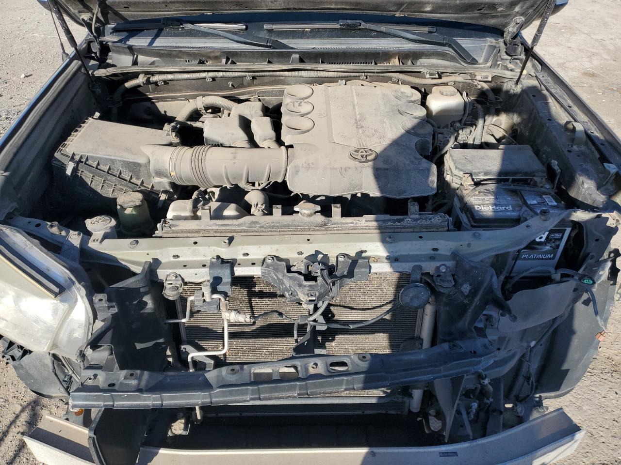 2010 Toyota 4Runner - Image 12