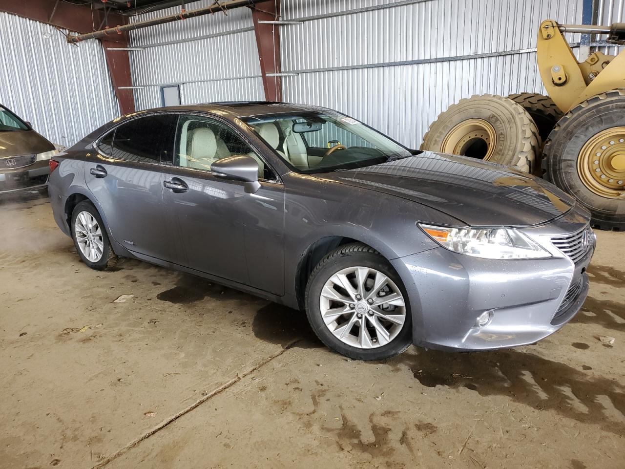2014 Lexus ES - Image 4