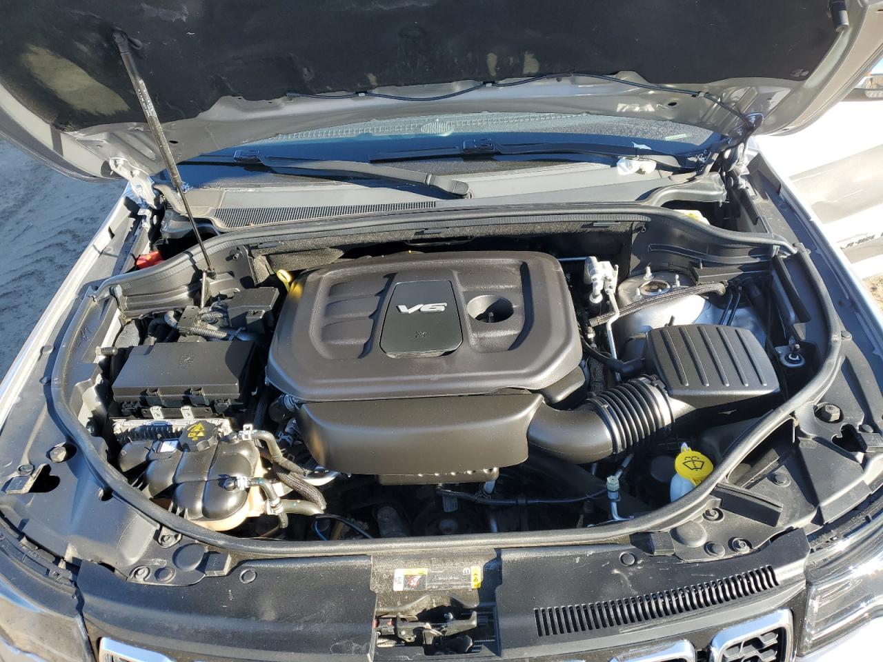 2019 Jeep Grand Cherokee - Image 12