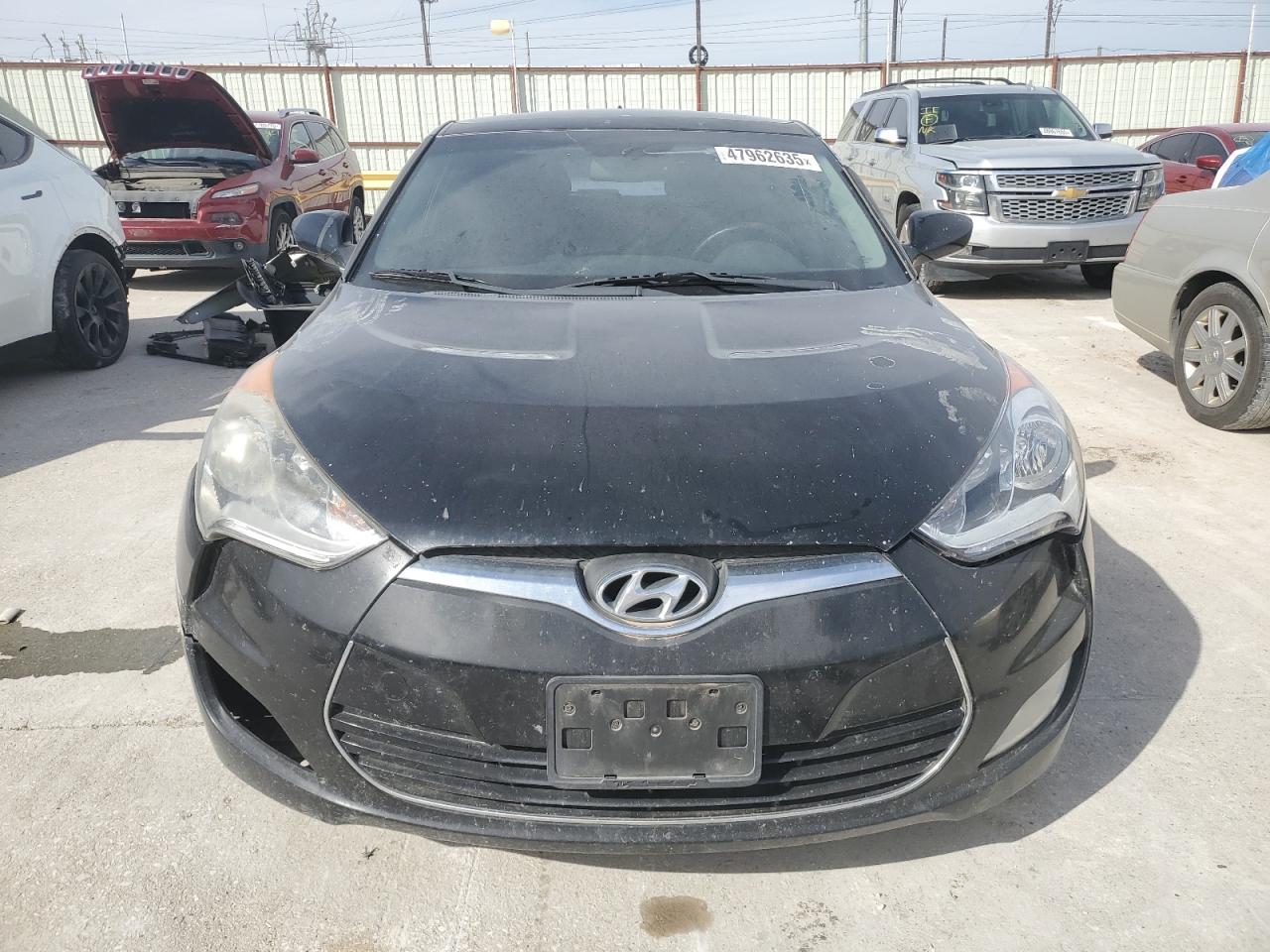 2013 Hyundai Veloster - Image 5