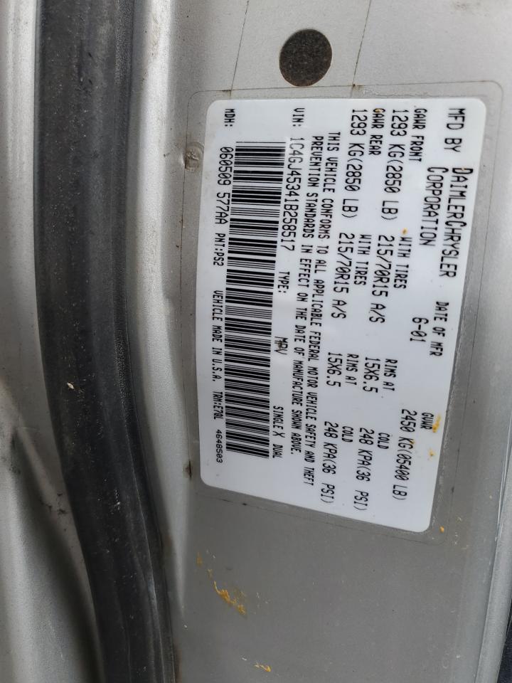 2001 Chrysler Voyager - Image 13