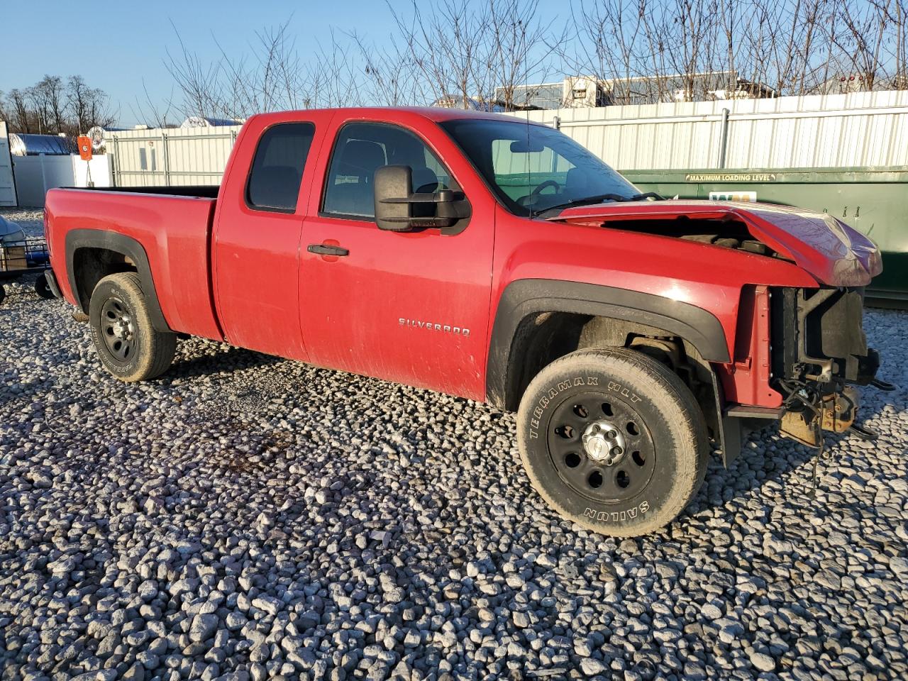 2011 Chevrolet Silverado - Image 4