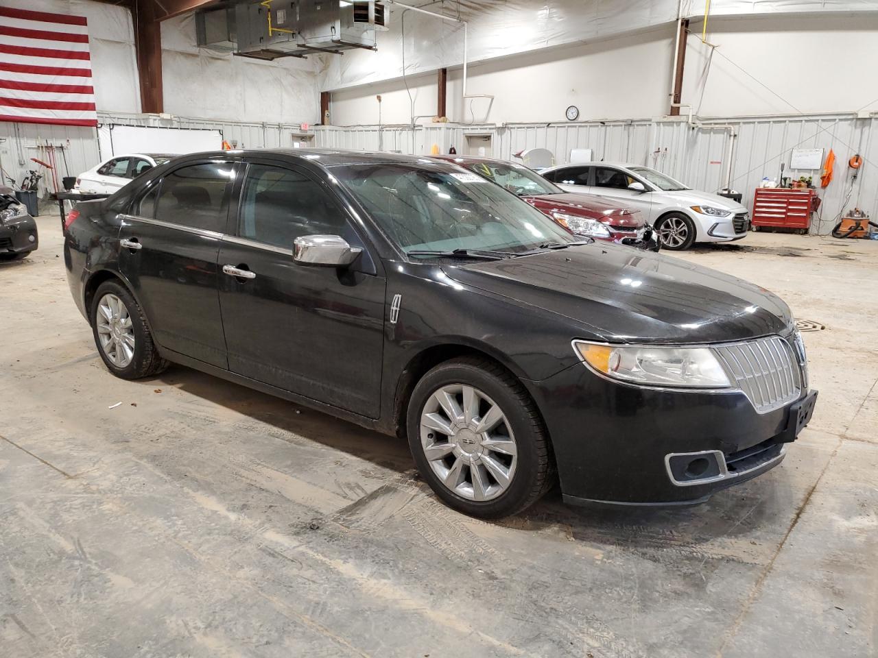 2010 Lincoln MKZ - Image 4