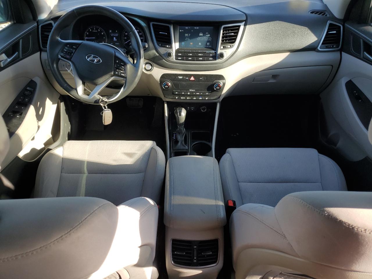 2018 Hyundai Tucson - Image 8