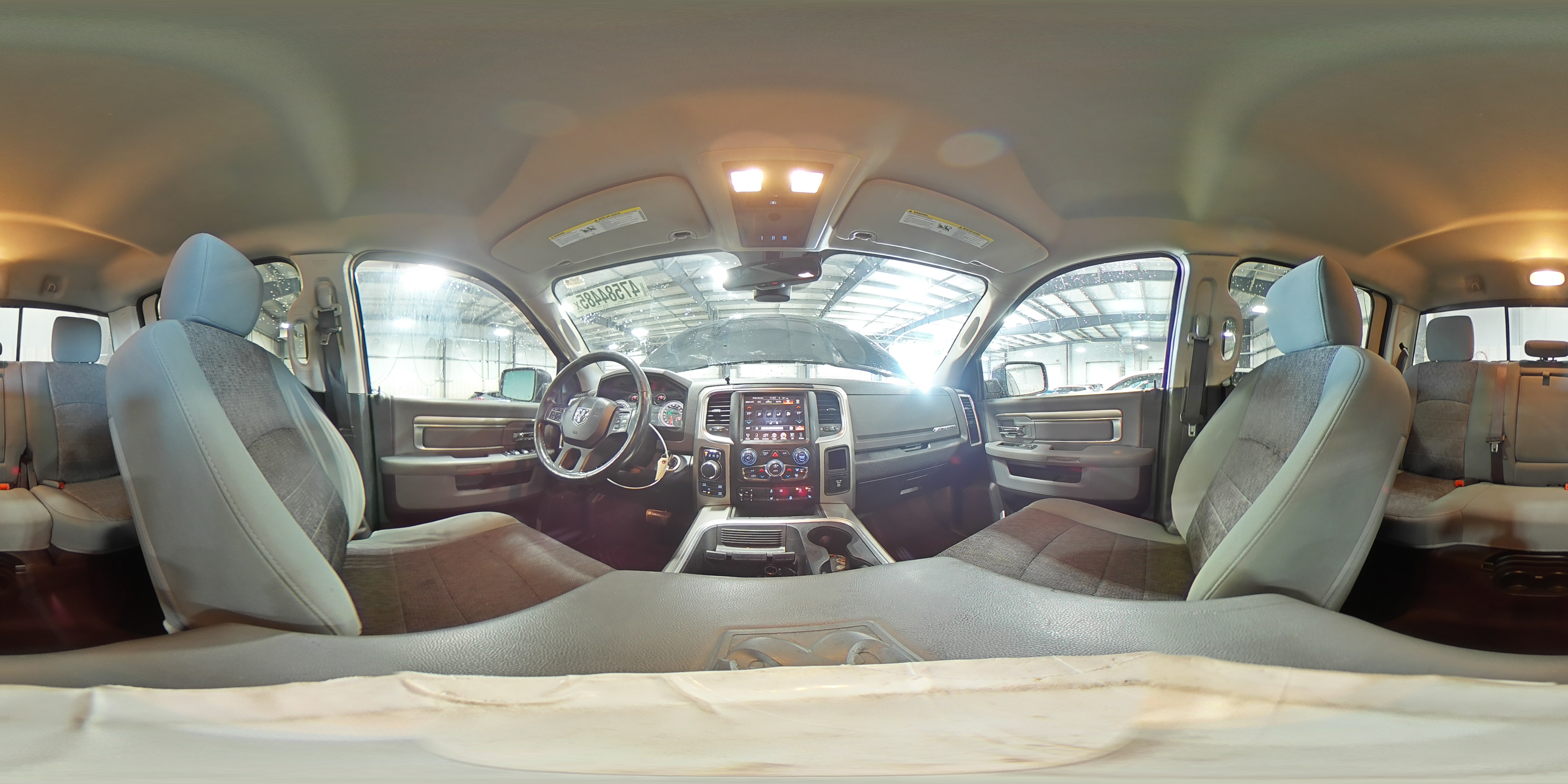 2016 RAM 1500 - Image 15