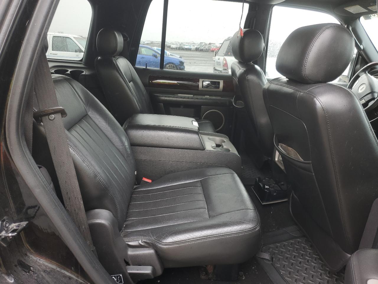 2006 Lincoln Navigator - Image 11
