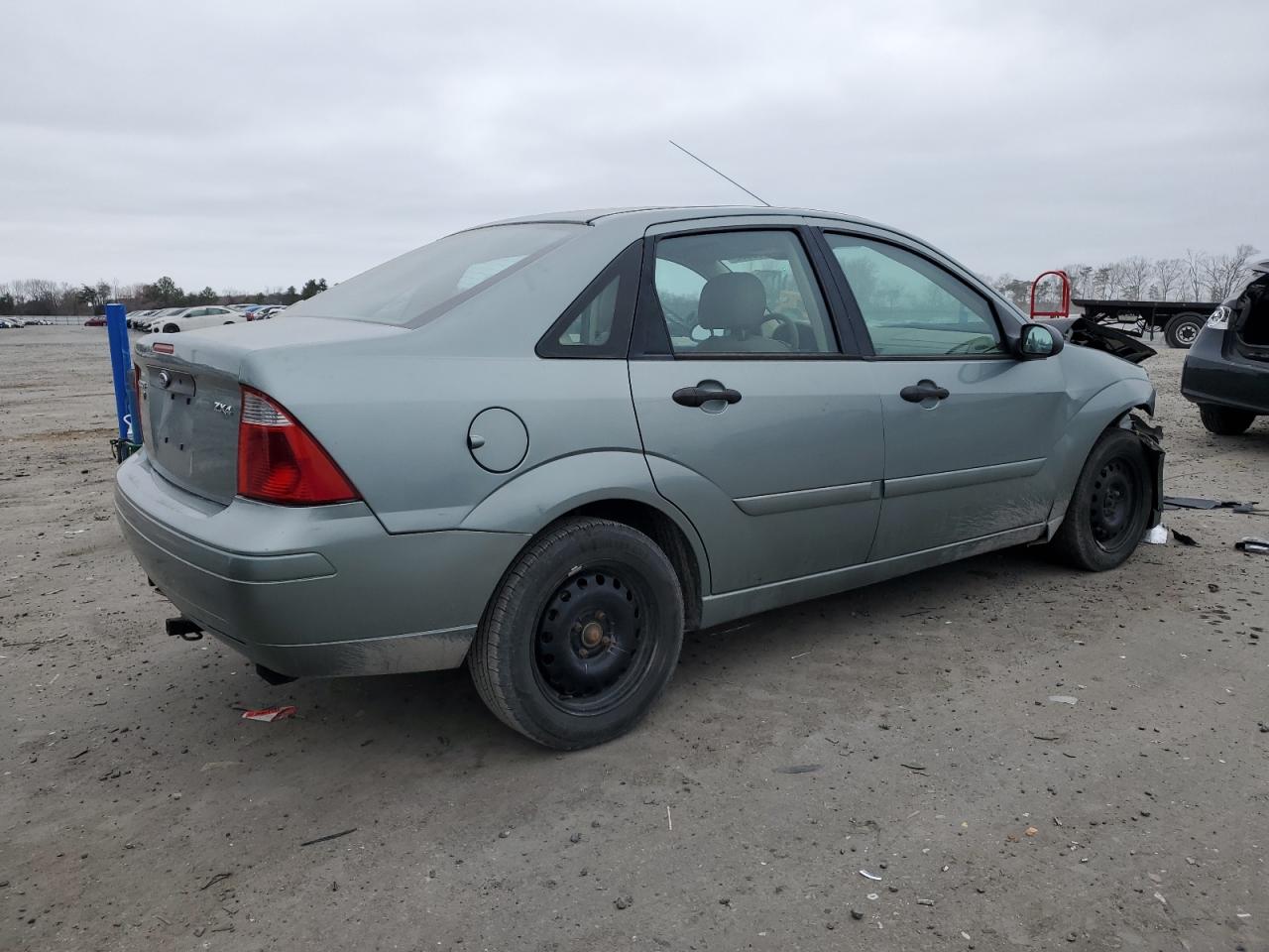 2005 Ford Focus - Image 3