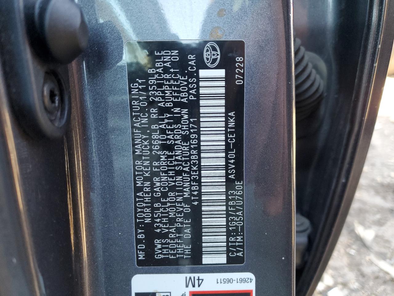 2011 Toyota Camry - Image 12