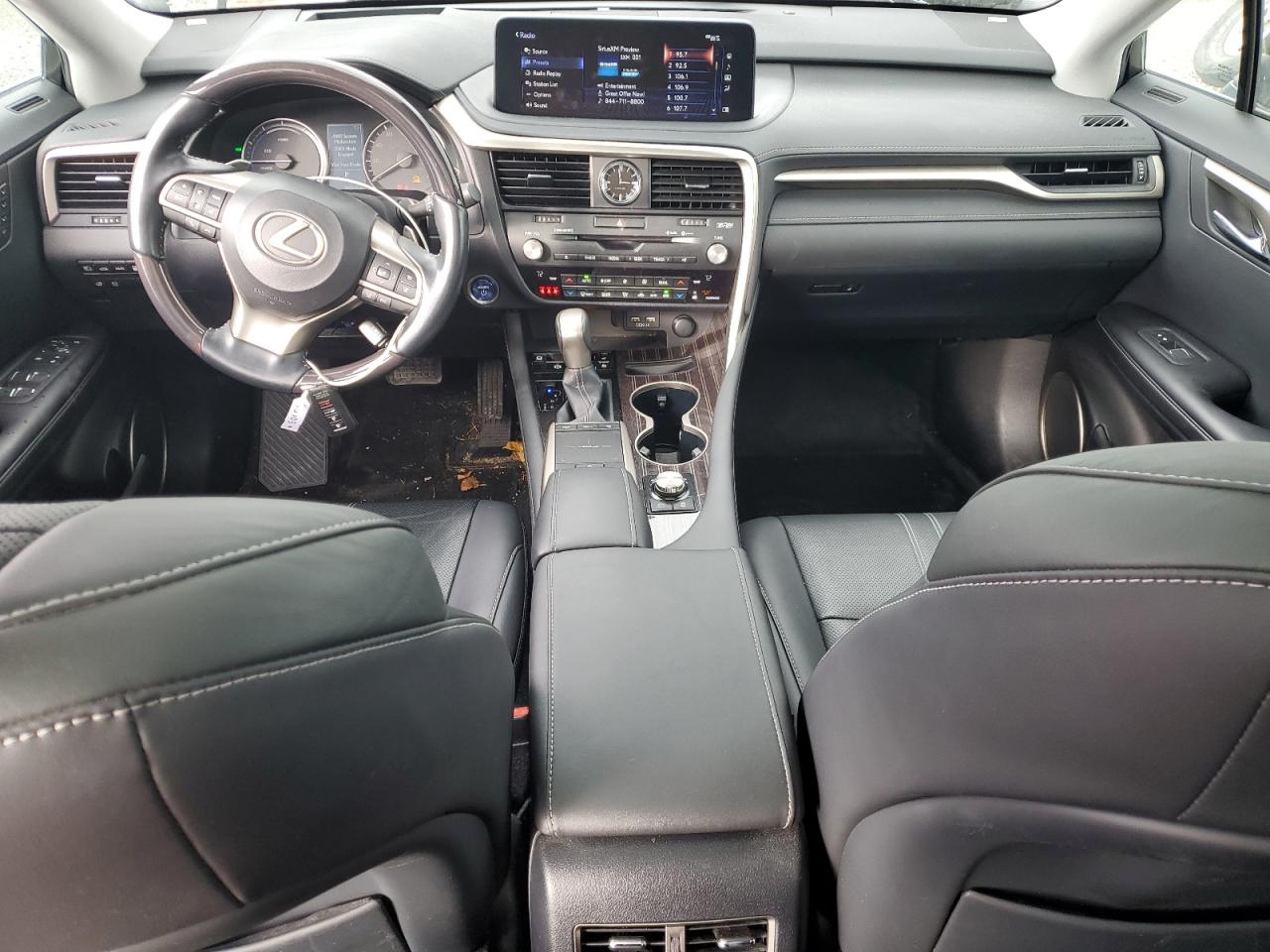 2020 Lexus RX - Image 8