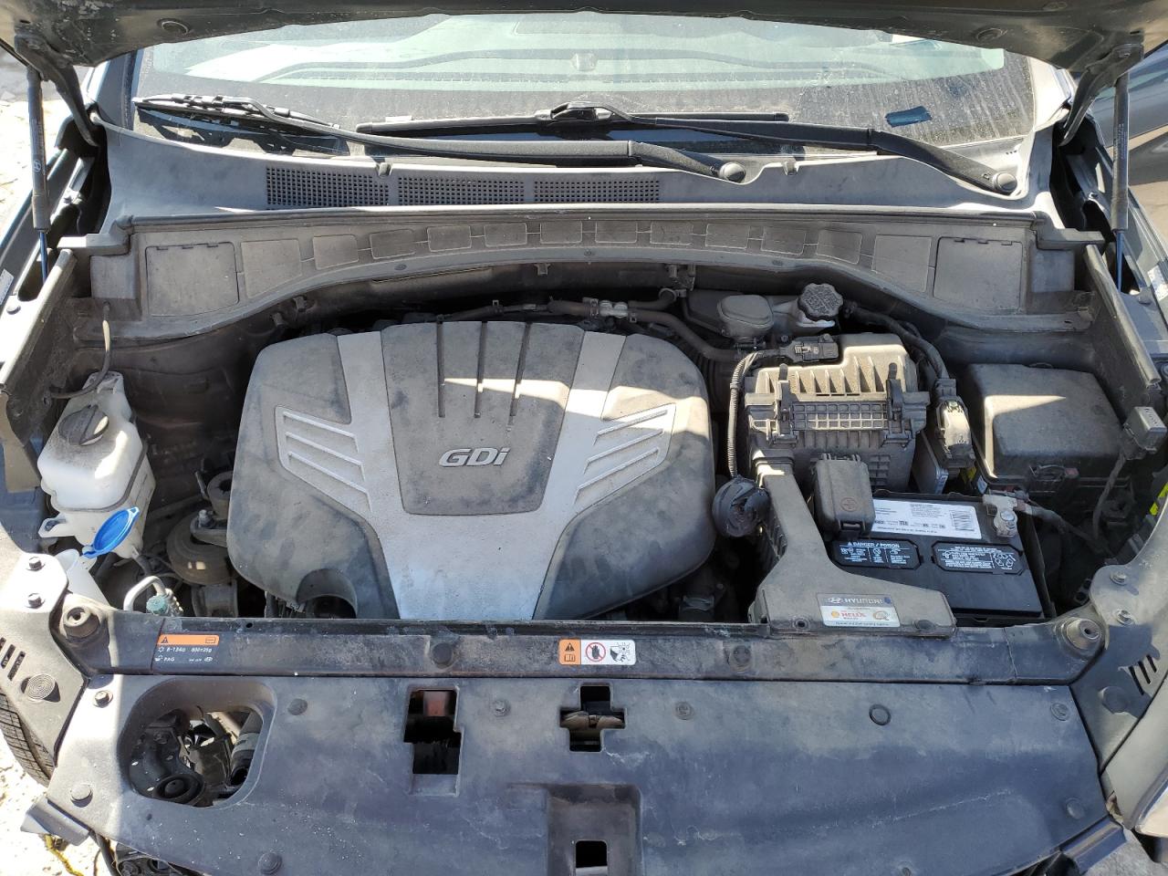 2017 Hyundai Santa Fe - Image 12
