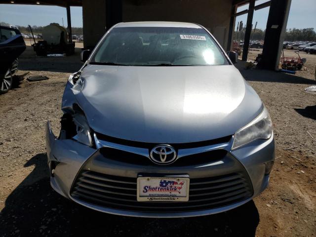  TOYOTA CAMRY 2017 Серебристый