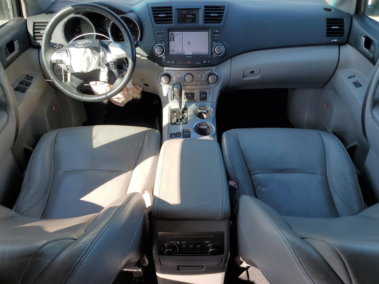 2012 Toyota Highlander - Image 8