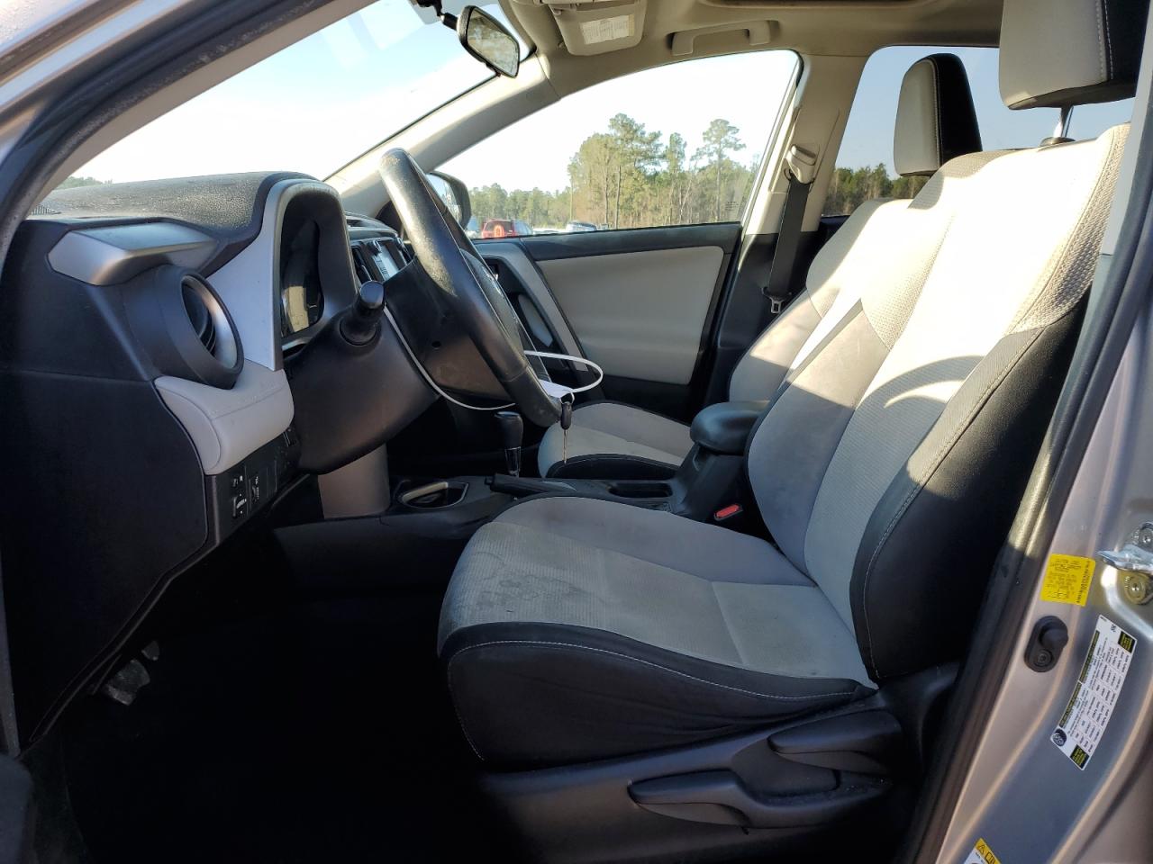 2016 Toyota RAV 4 - Image 7