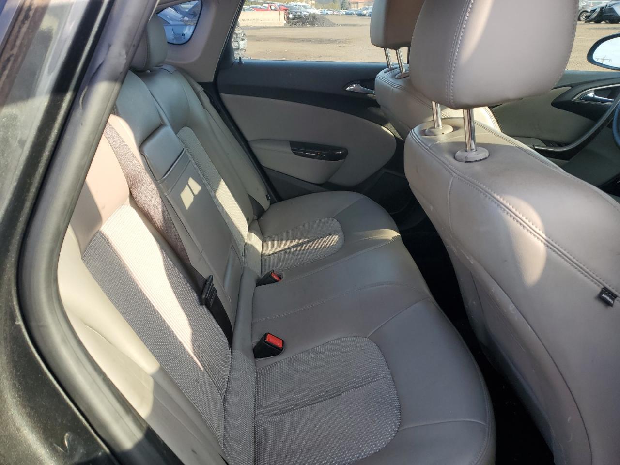 2014 Buick Verano - Image 10