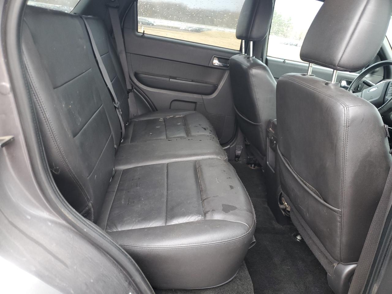 2012 Ford Escape - Image 11
