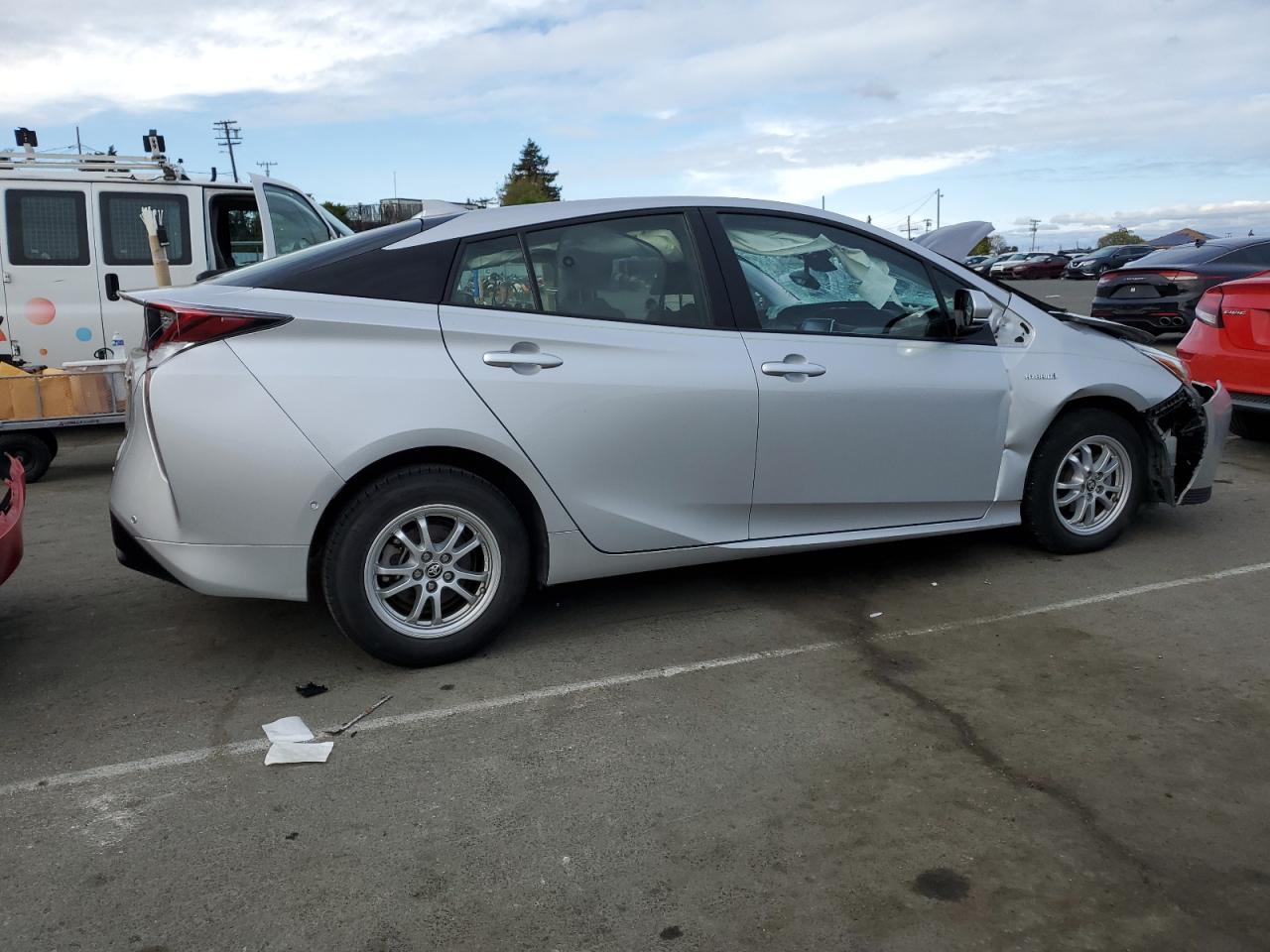 2018 Toyota Prius - Image 3