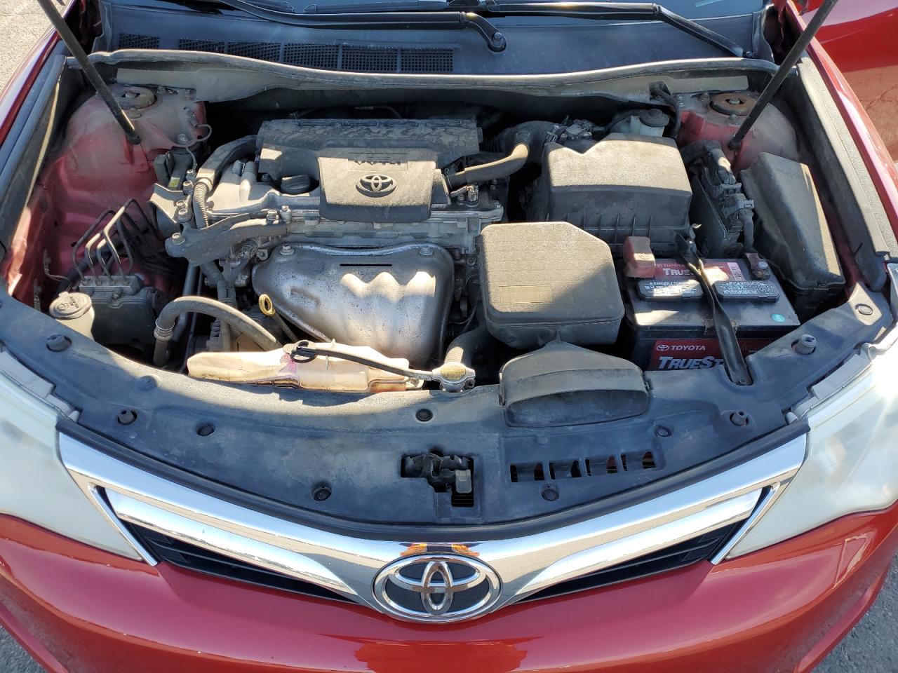 2013 Toyota Camry - Image 12
