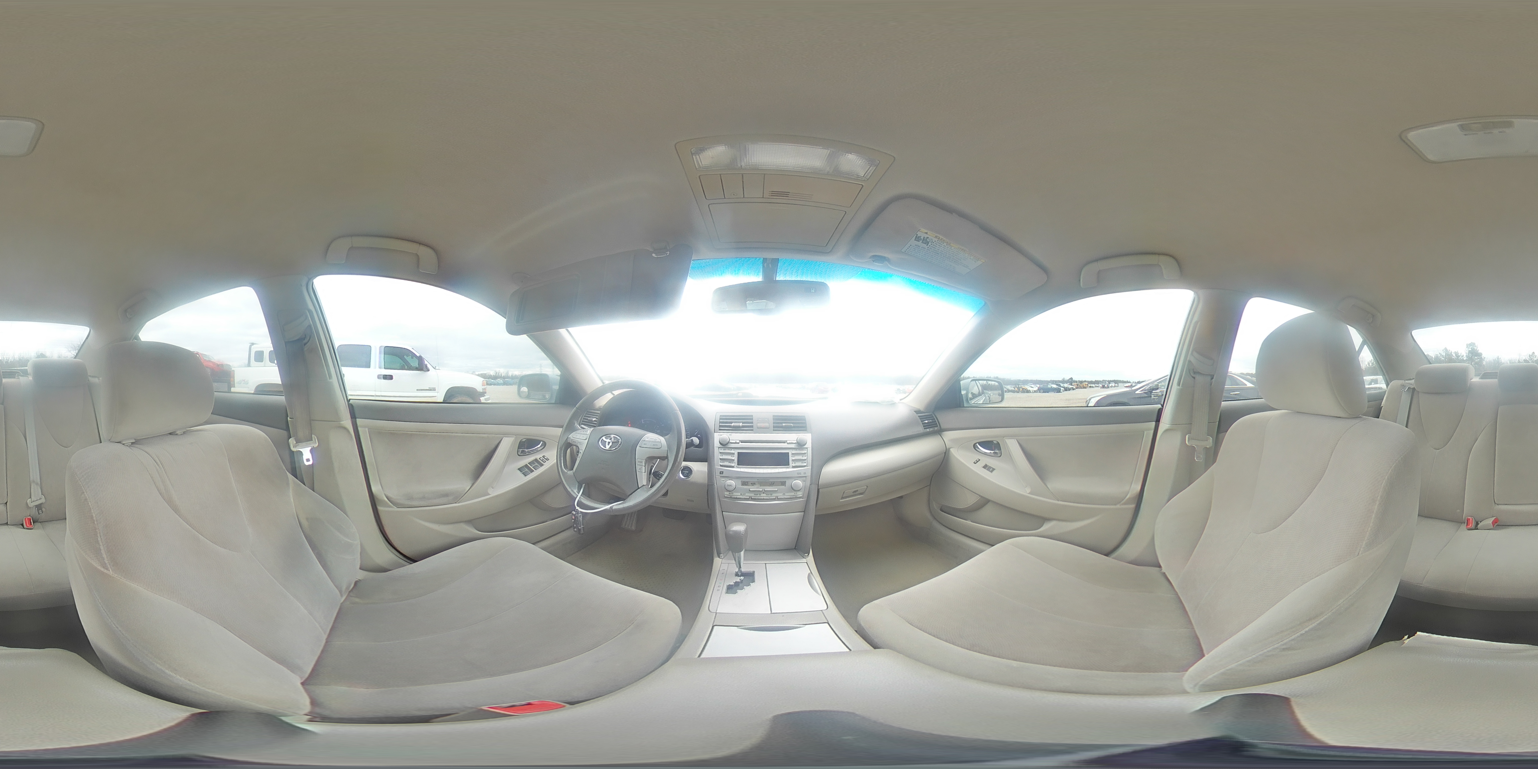 2011 Toyota Camry - Image 13