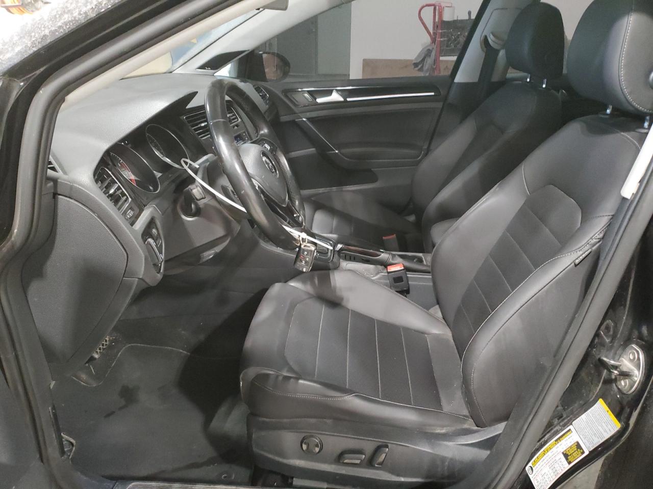 2015 Volkswagen Golf - Image 7