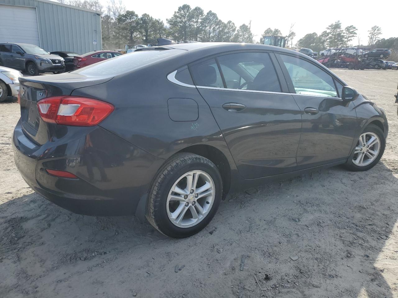 2017 Chevrolet Cruze - Image 3