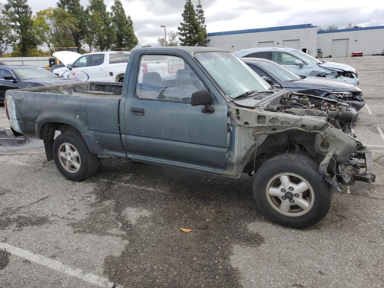 1992 Toyota Pickup - Image 4