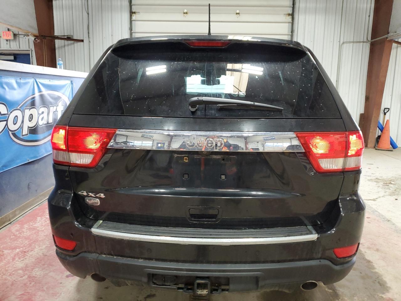2011 Jeep Grand Cherokee - Image 6