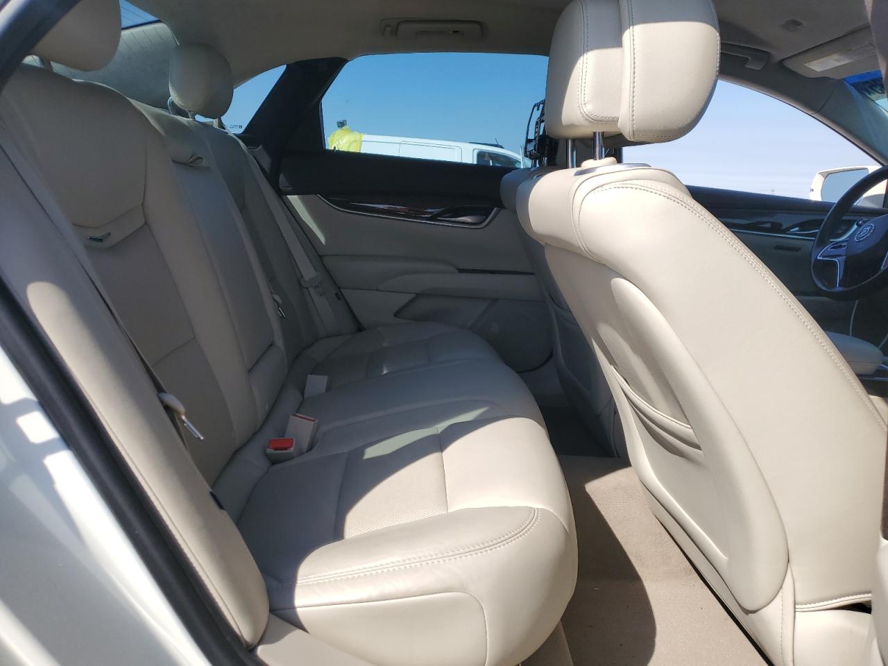 2013 Cadillac XTS - Image 10
