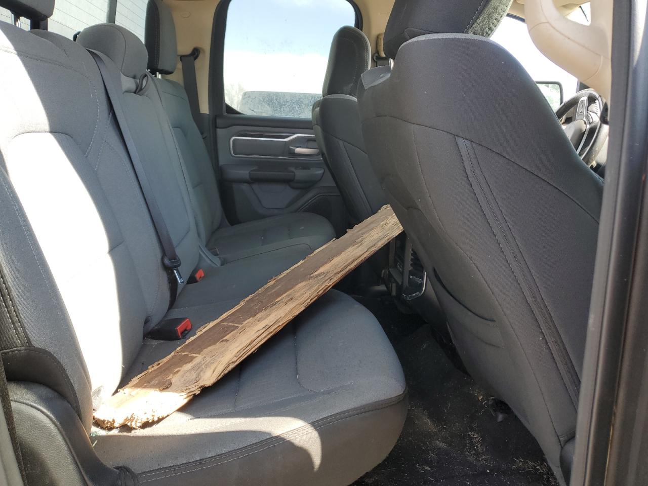 2020 RAM 1500 - Image 10