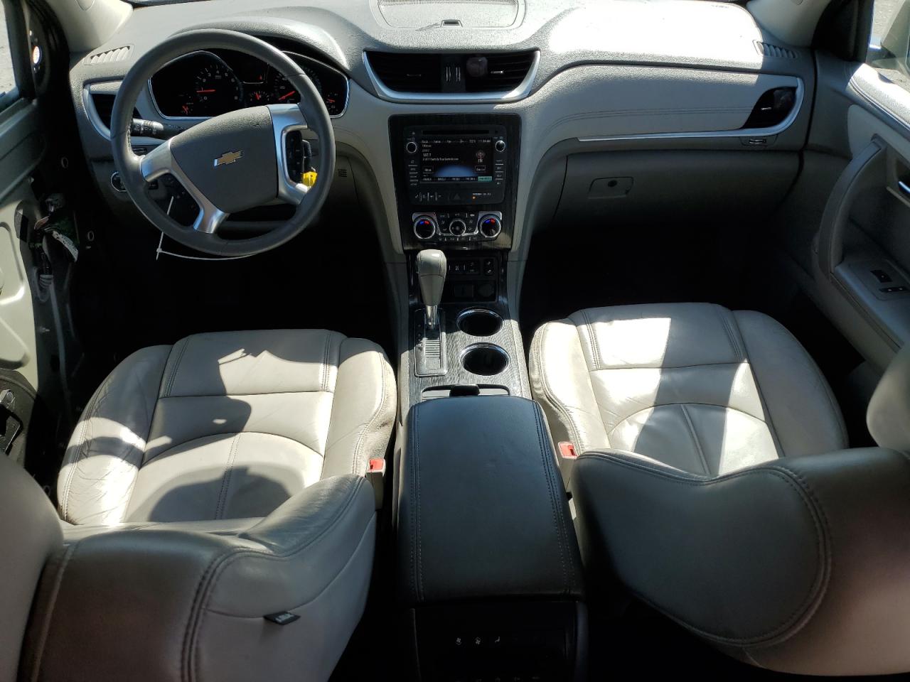 2015 Chevrolet Traverse - Image 8