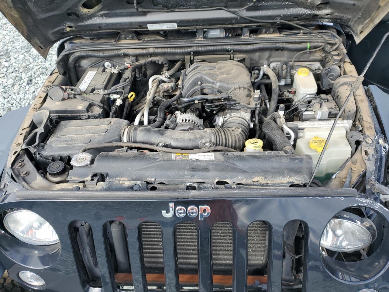 2014 Jeep Wrangler - Image 11