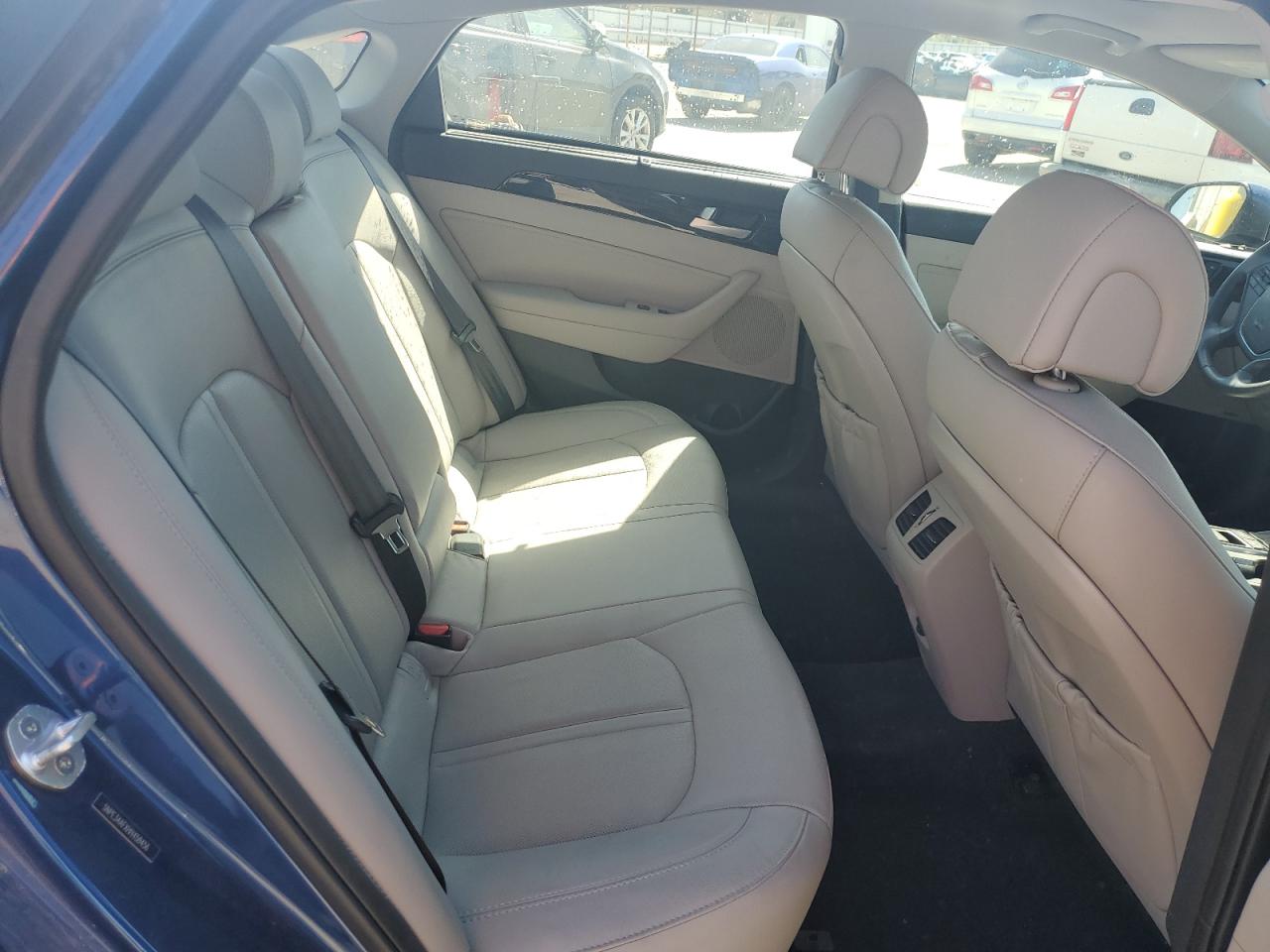 2017 Hyundai Sonata - Image 10