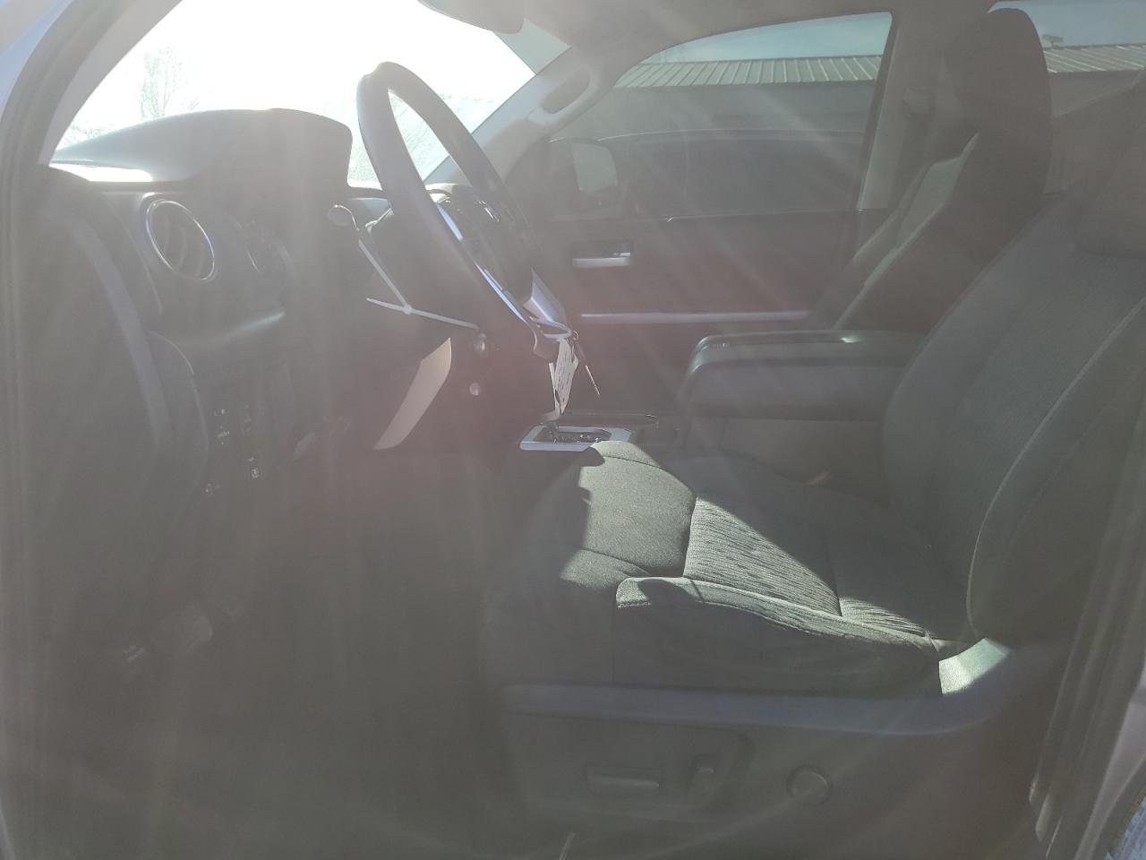 2015 Toyota Tundra - Image 7