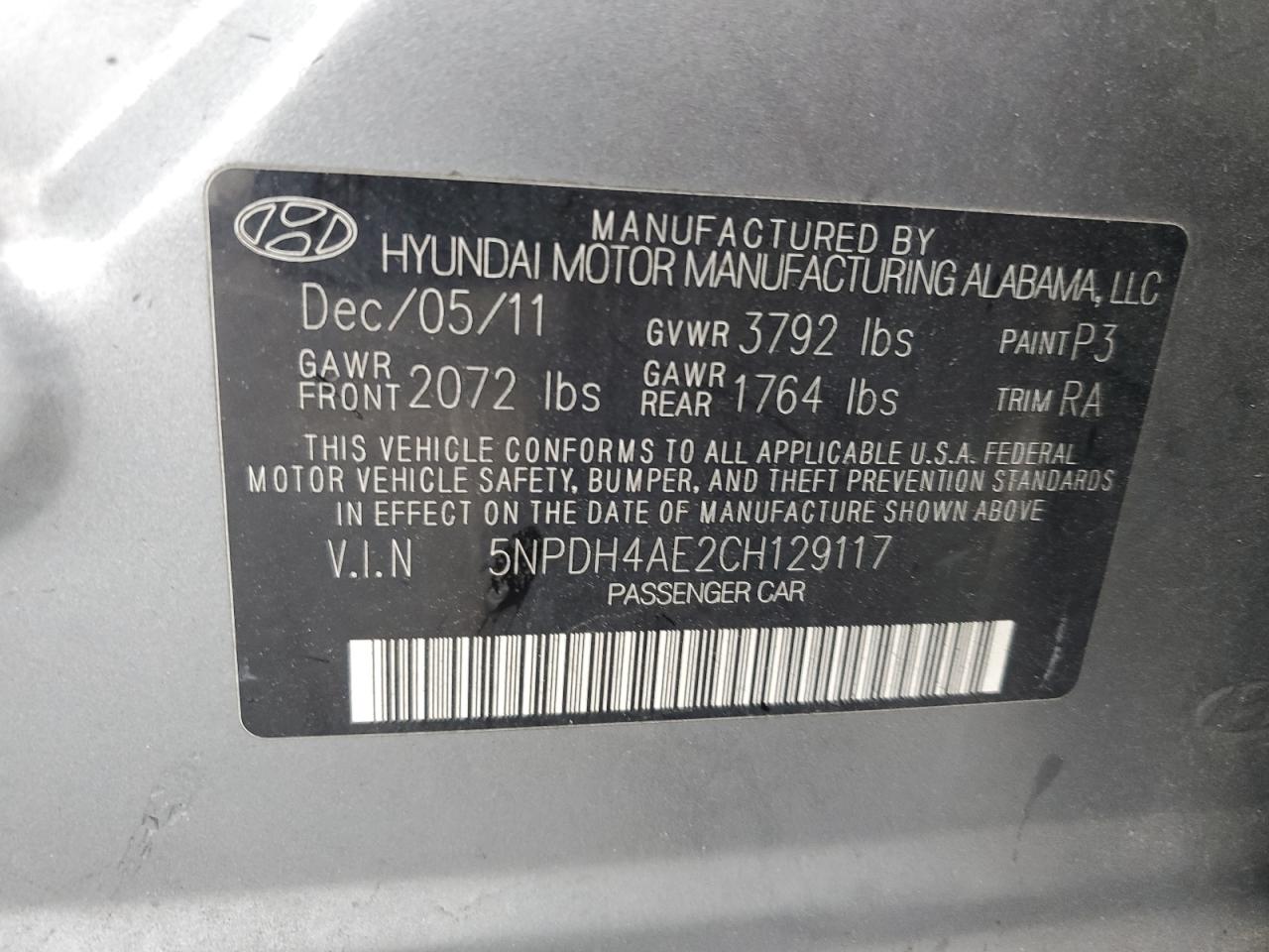 2012 Hyundai Elantra - Image 14
