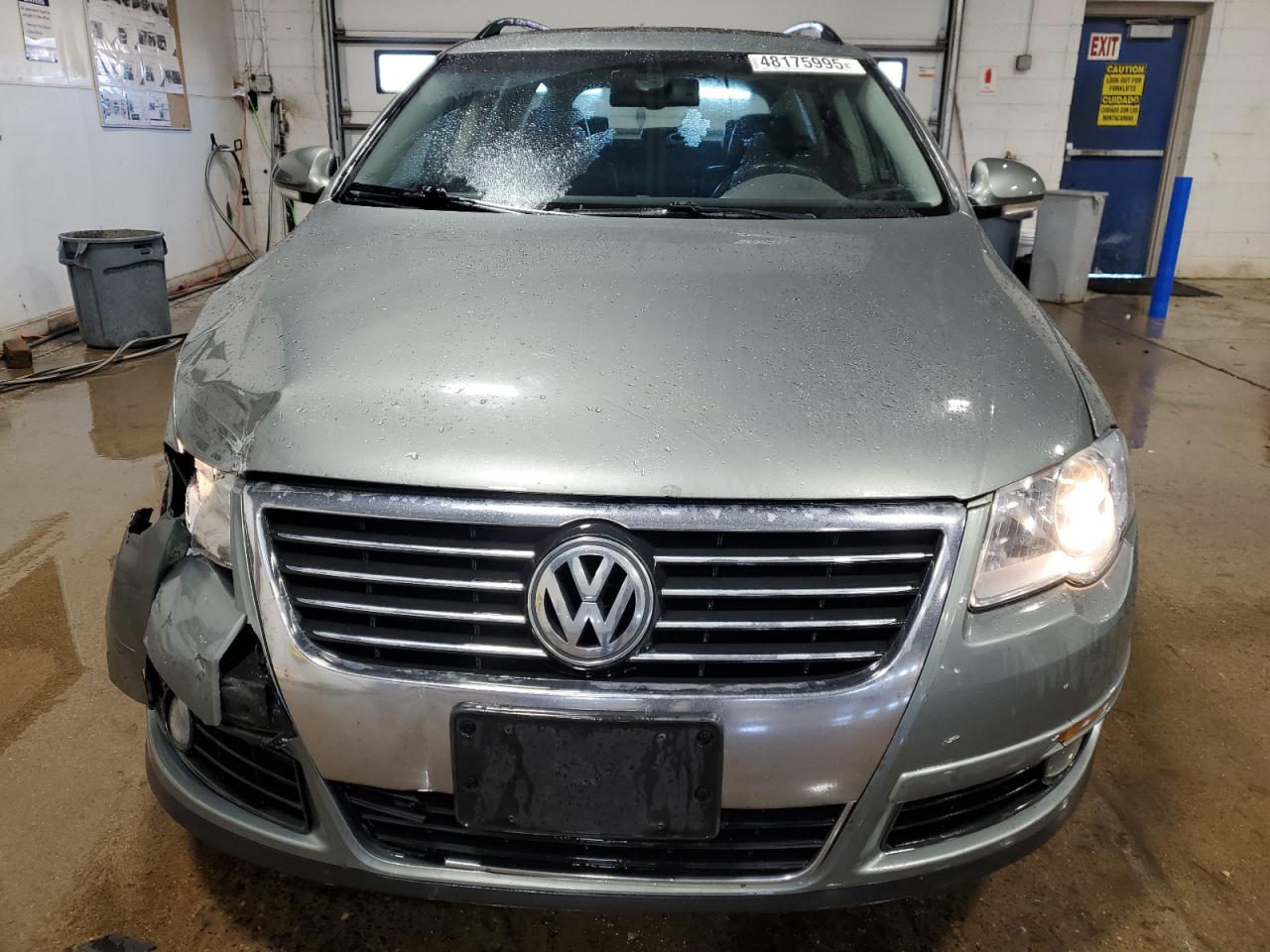 2007 Volkswagen Passat - Image 5