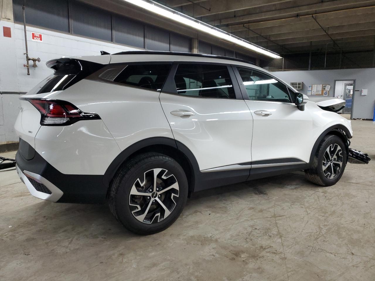 2023 Kia Sportage - Image 3