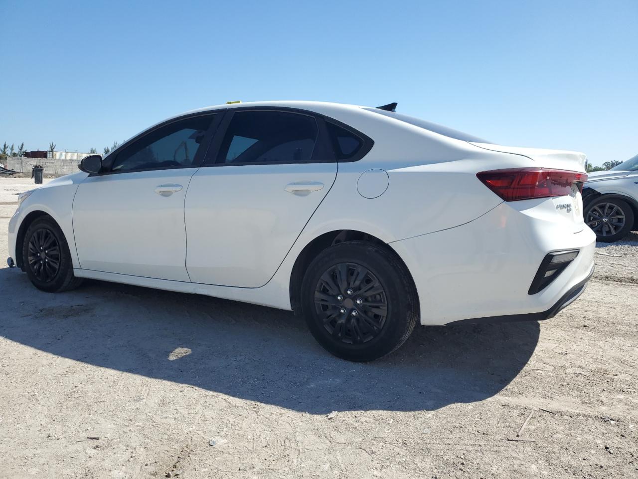 2020 Kia Forte - Image 2