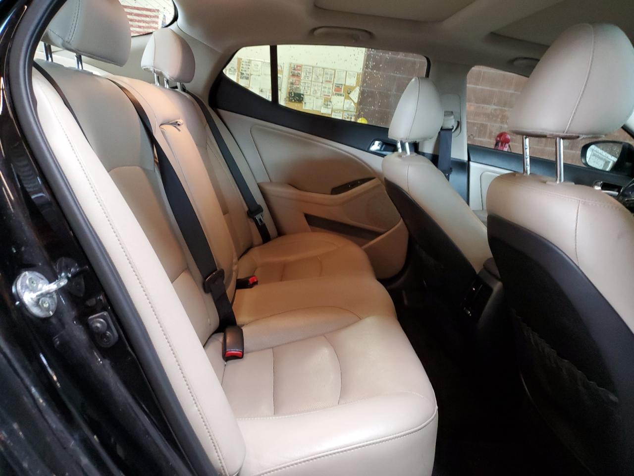 2015 Kia Optima - Image 10