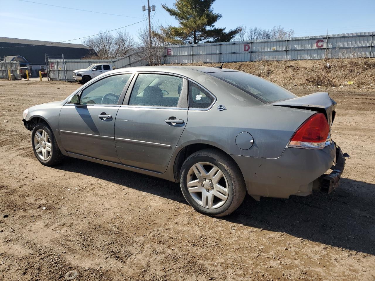 2008 Chevrolet Impala - Image 2