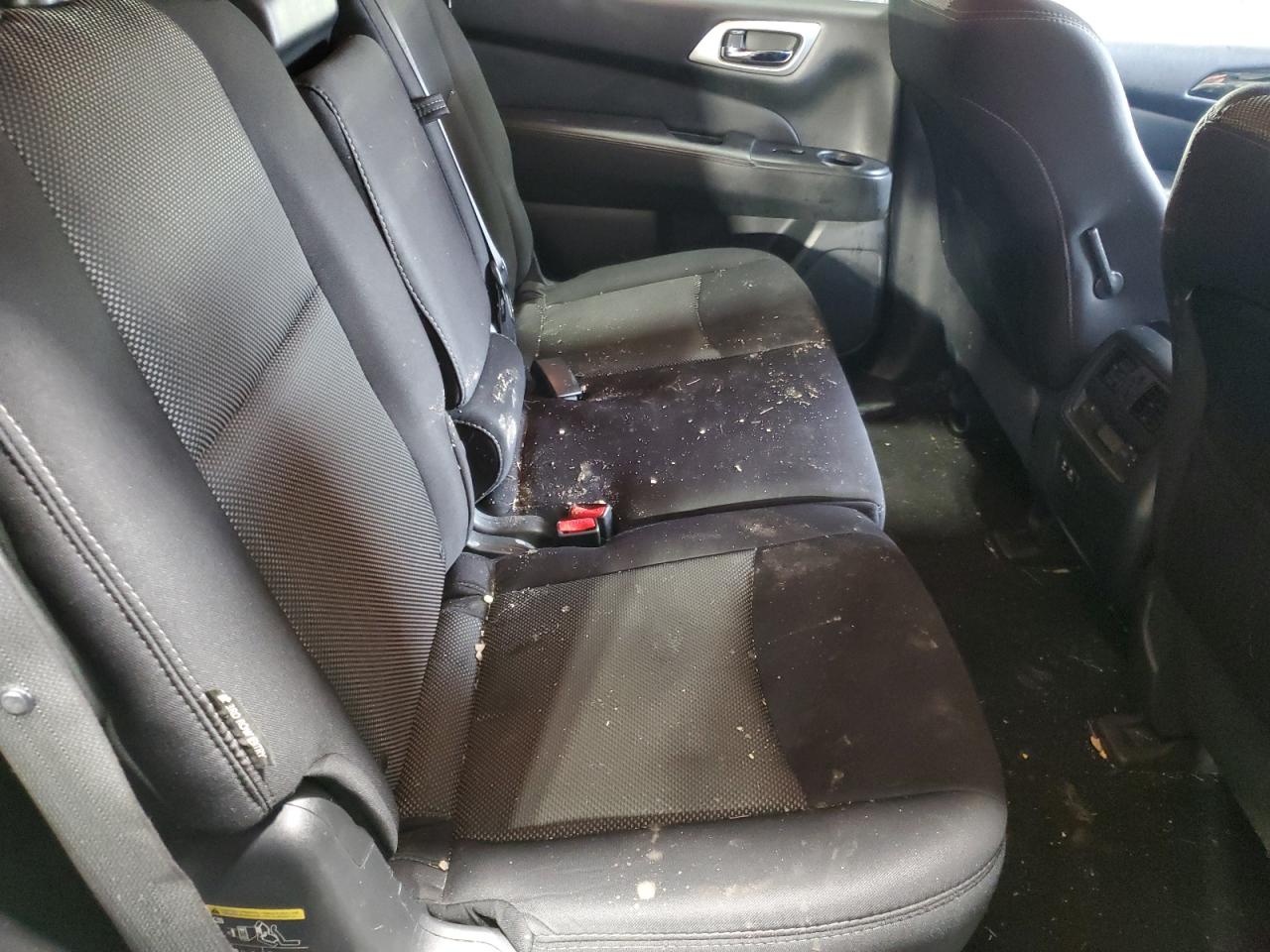 2019 Nissan Pathfinder - Image 11