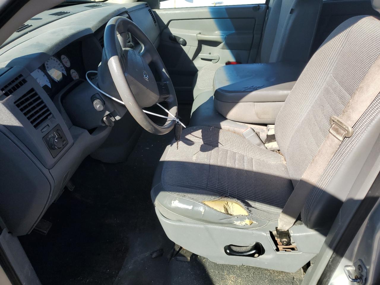 2007 Dodge RAM - Image 7