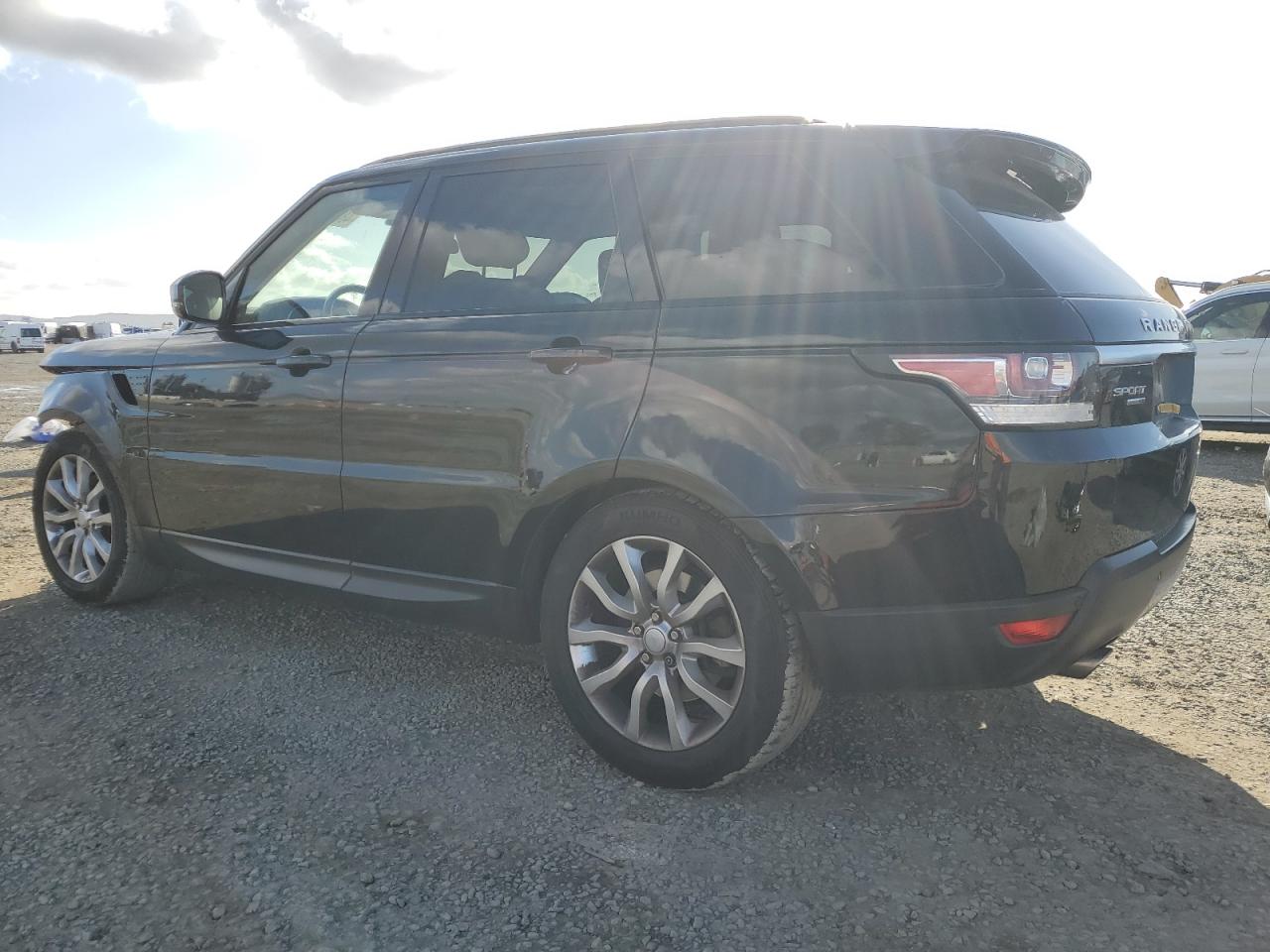 2016 Land Rover Range Rover - Image 2