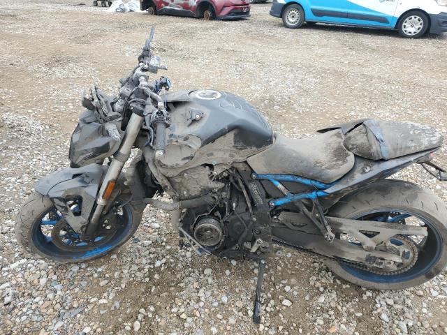  SUZUKI GSX800 R 2024 Два тони