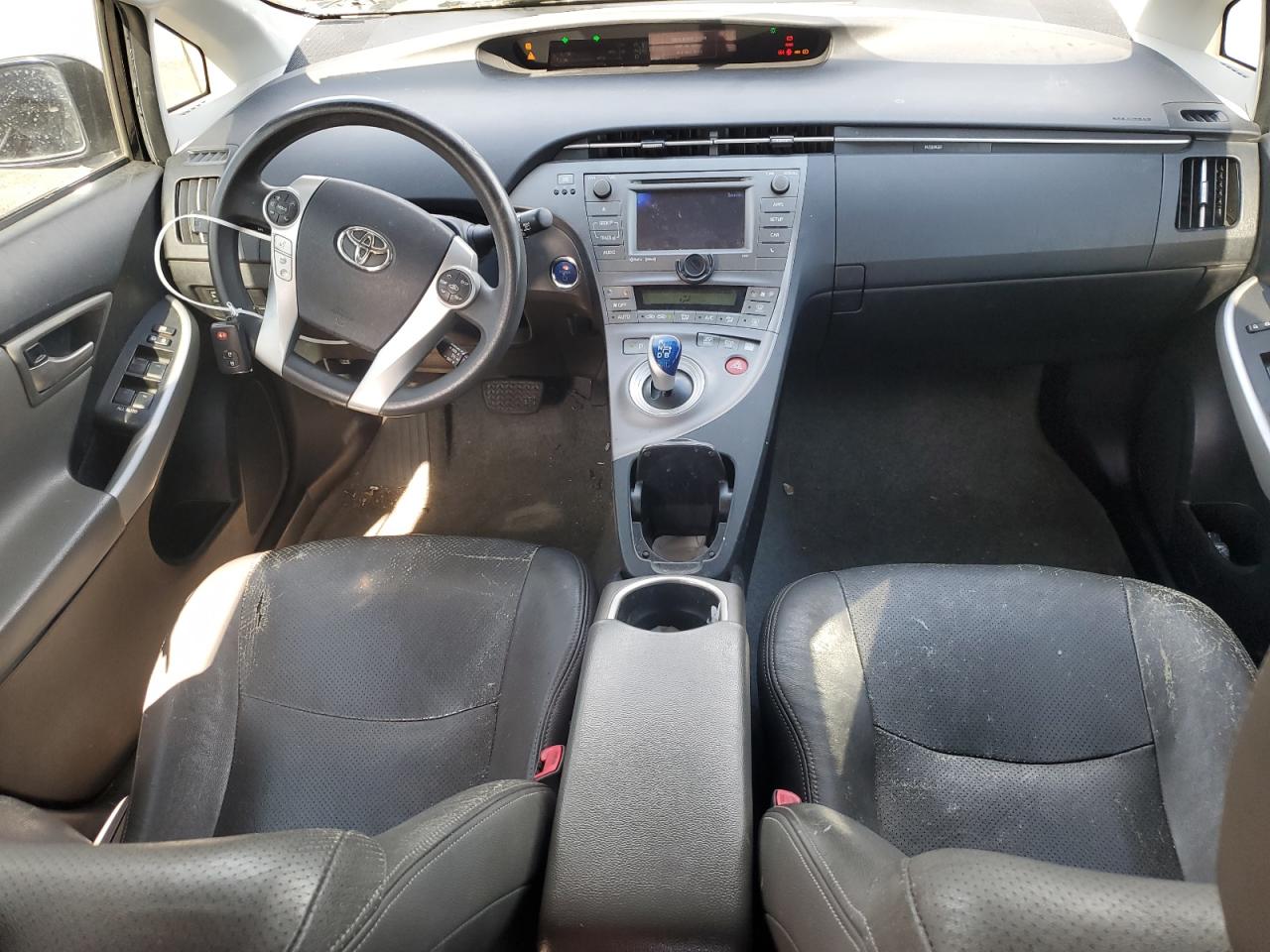 2013 Toyota Prius - Image 8