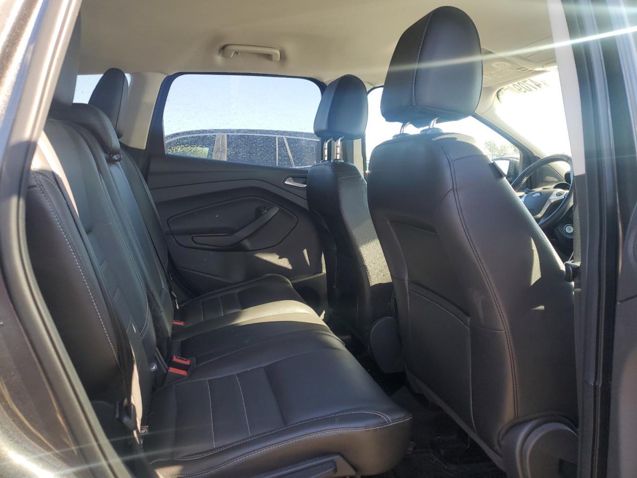 2015 Ford Escape - Image 11