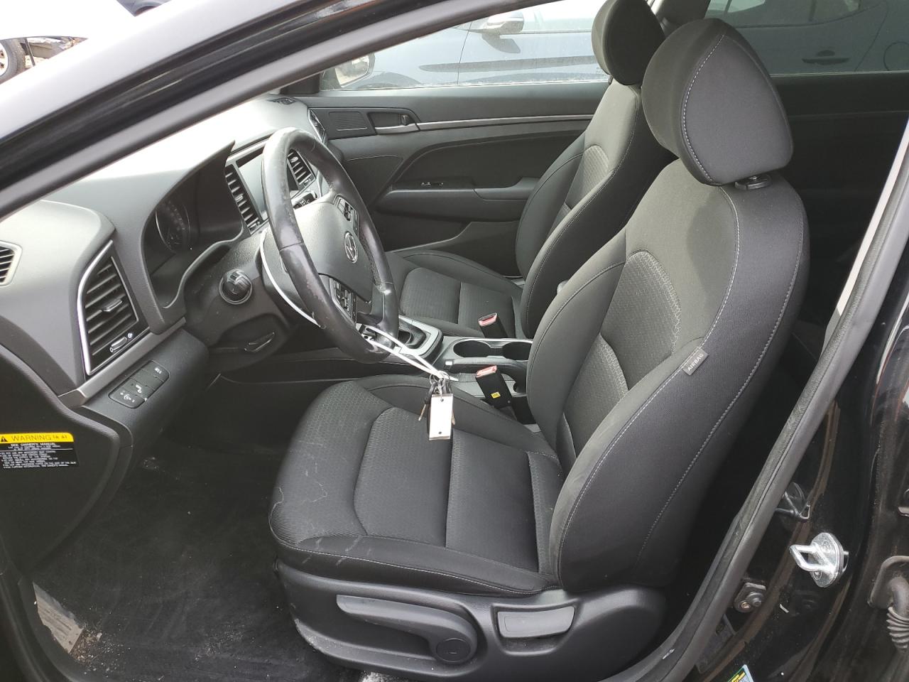 2017 Hyundai Elantra - Image 7