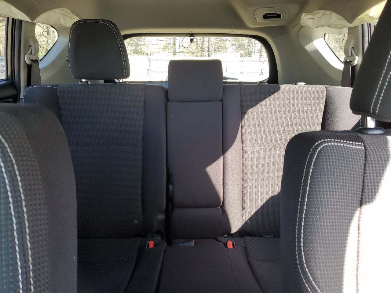 2018 Toyota RAV 4 - Image 10